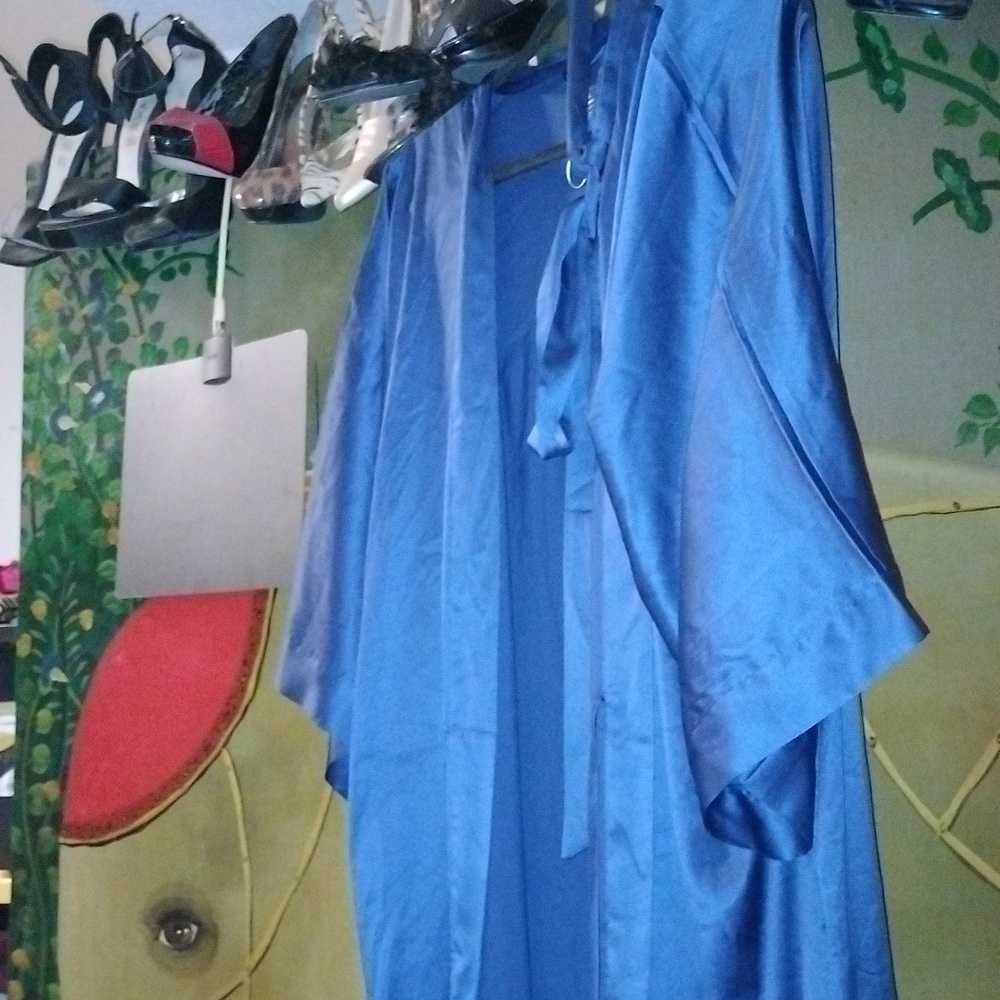Deep Navy Blue Robe - Picture 3 of 3